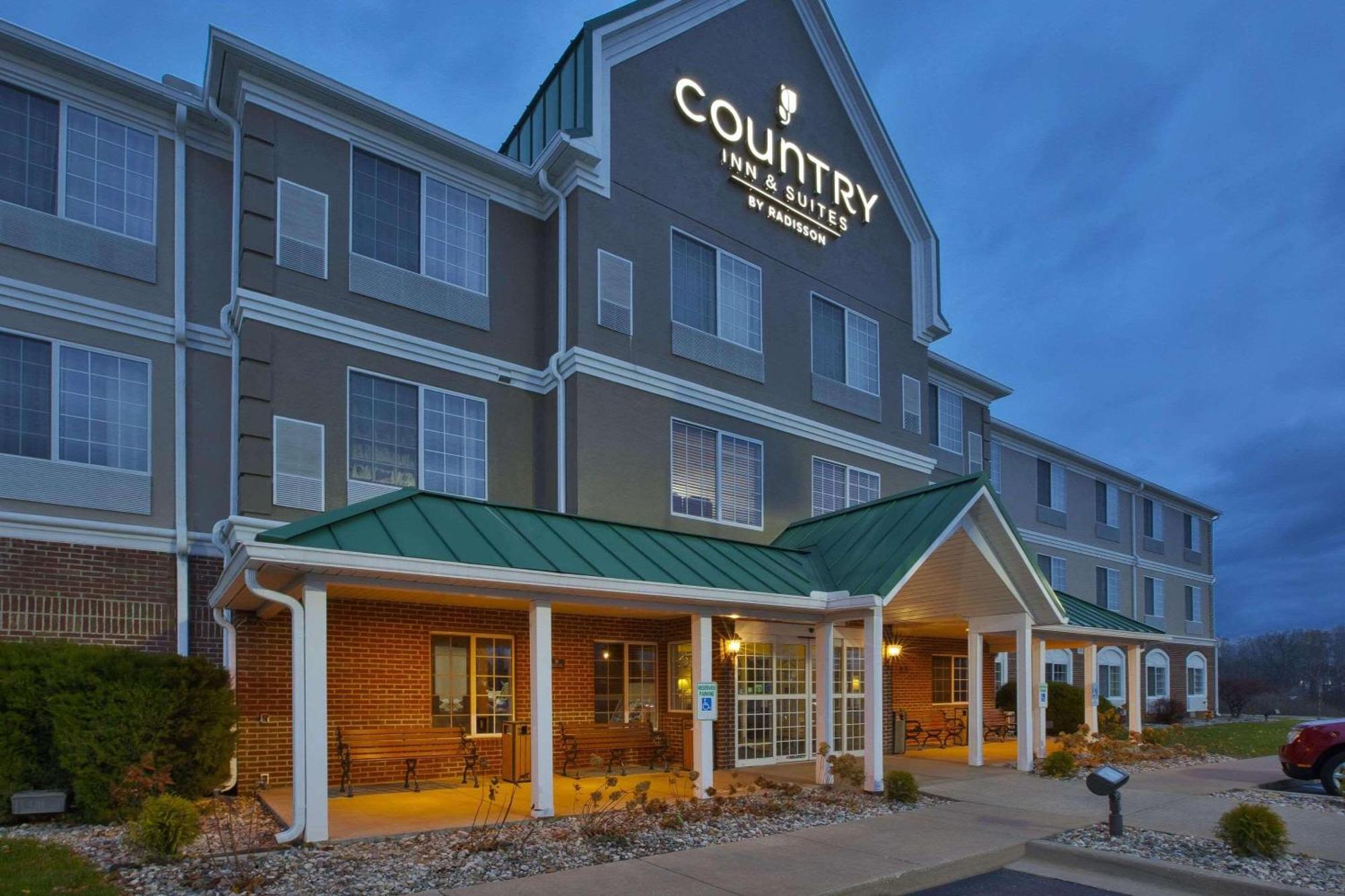 Country Inn & Suites By Radisson, Big Rapids, Mi Ngoại thất bức ảnh